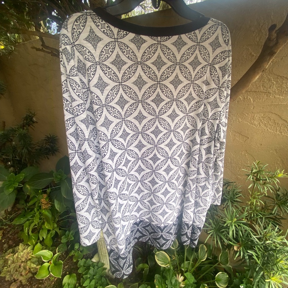 TALBOTS TOP - Picture 3 of 3